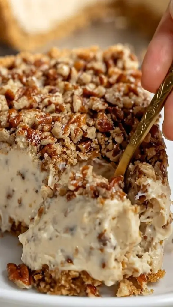 Deliciously creamy Pecan Cream Pie topped with crunchy pecans