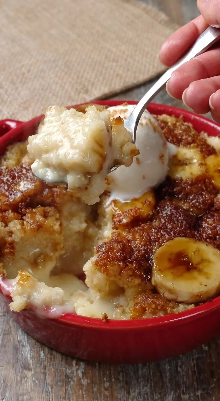 Sugar-Free Southern Banana Cobbler with ripe bananas in a golden crust